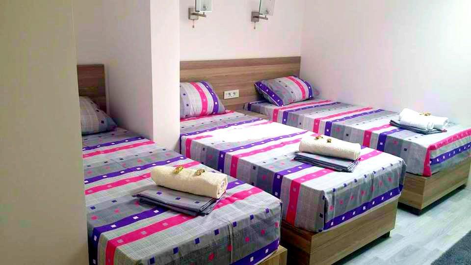 Atina Lux Hostel ليسكوفاك المظهر الخارجي الصورة